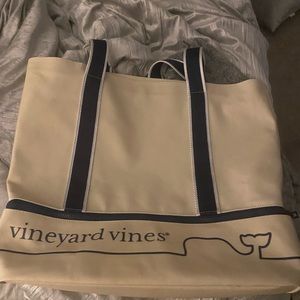 Vineyard Vines by Target bag